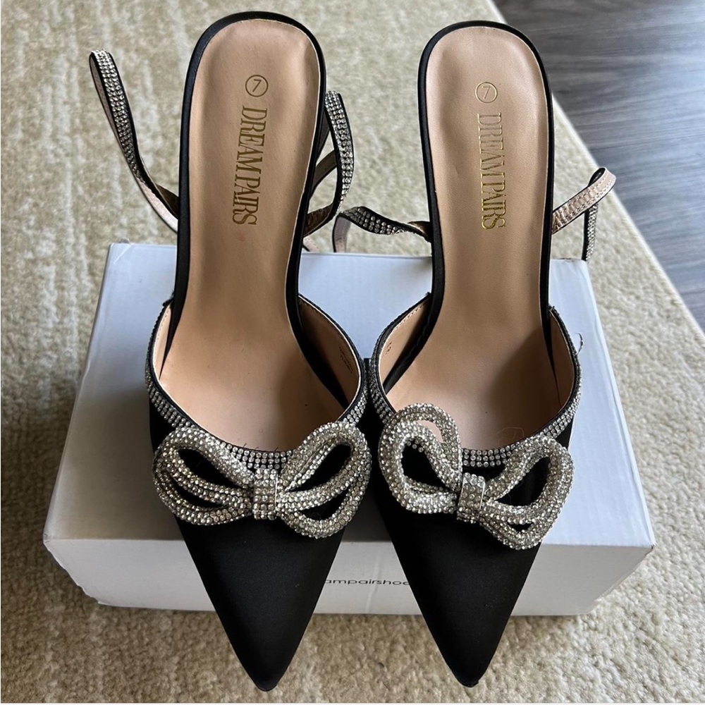 Dream Pairs Black Heels with Rhinestone Bow